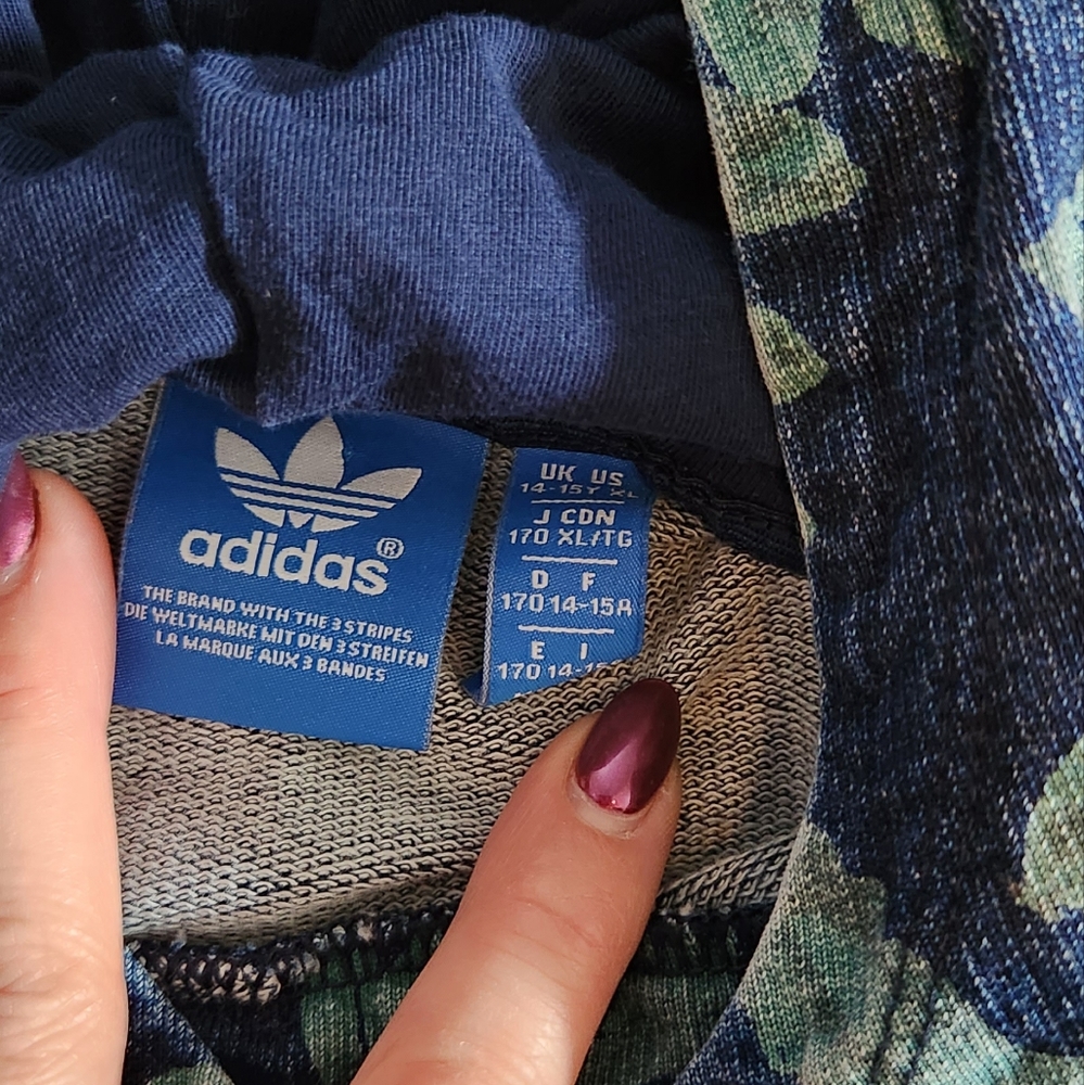 Youth XL girls Rare Adidas oversiEzd cropped flower hoodie. Fits like wo… - Picture 2 of 3